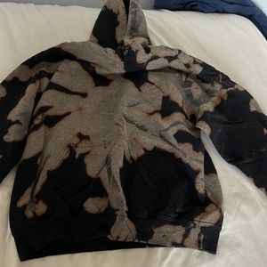 diy bleach dye hoodie